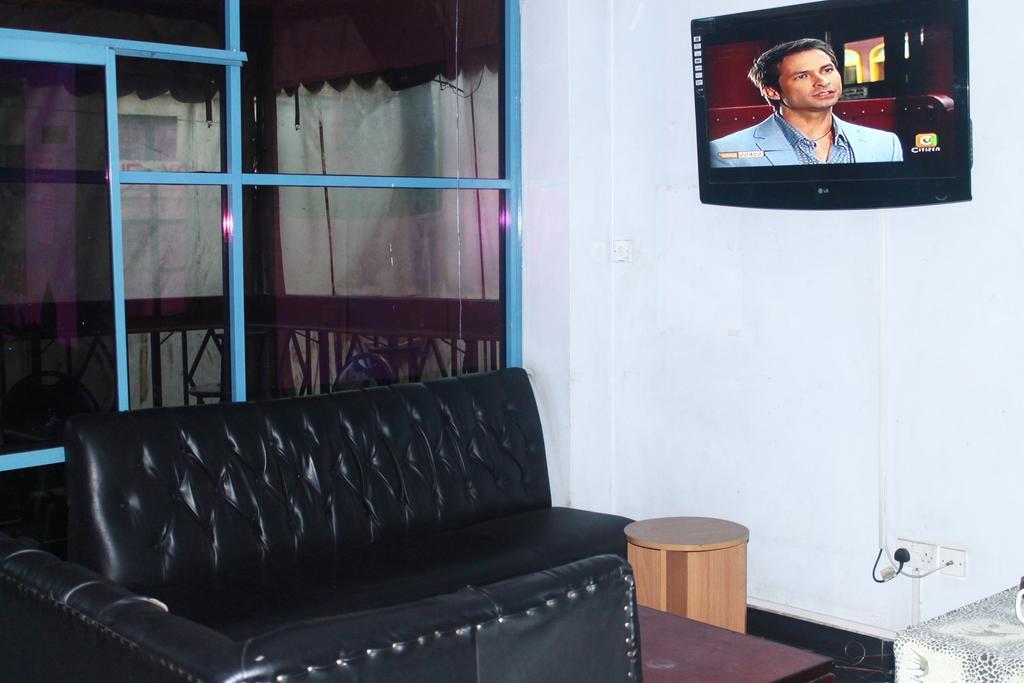 La Jardine Bed & Breakfast Nairobi Bagian luar foto