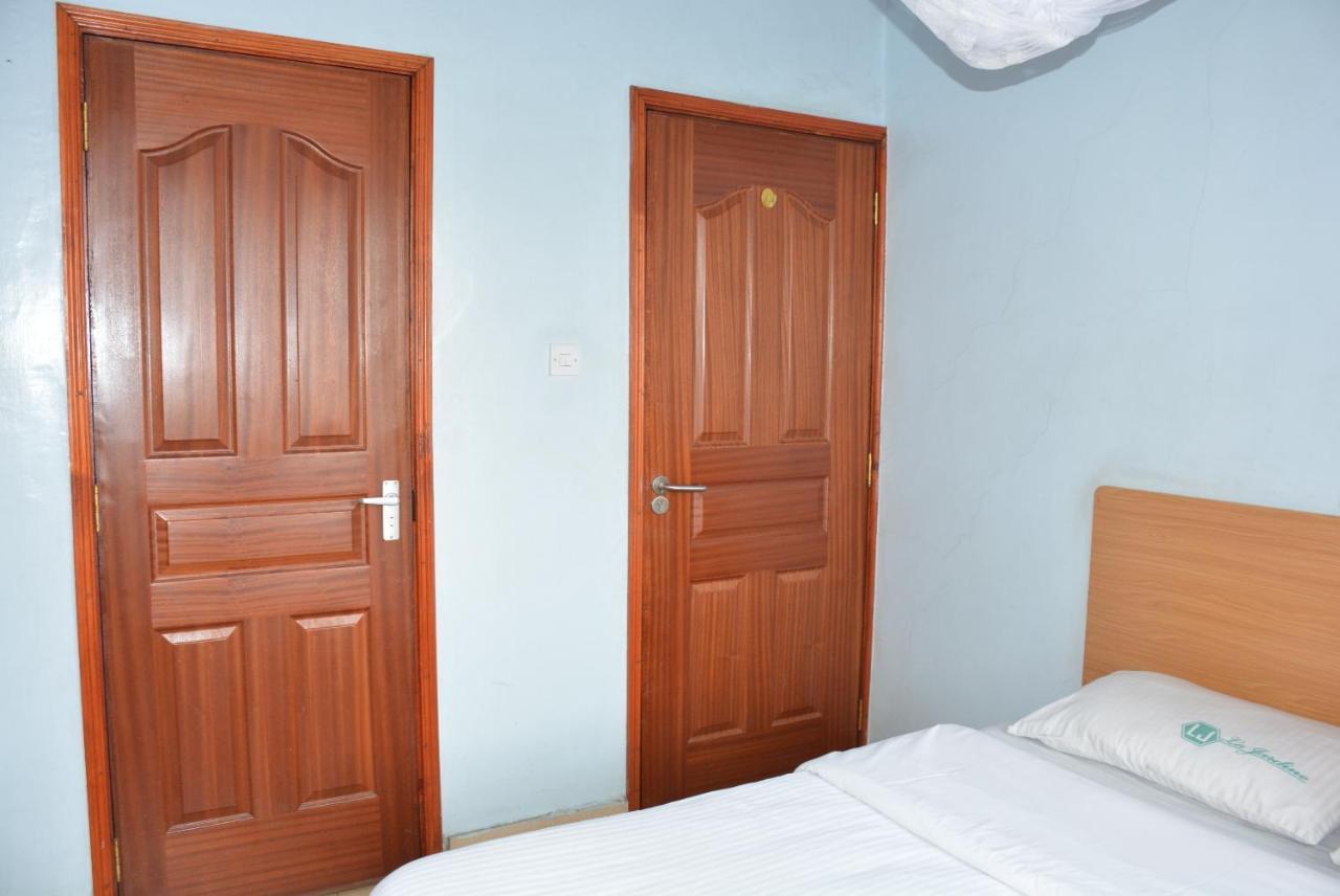 La Jardine Bed & Breakfast Nairobi Bagian luar foto