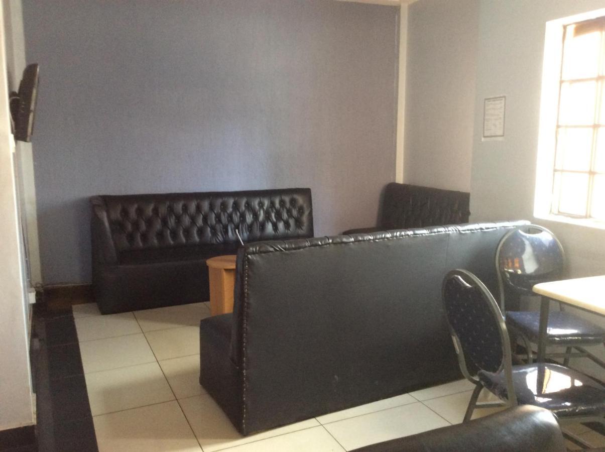 La Jardine Bed & Breakfast Nairobi Bagian luar foto